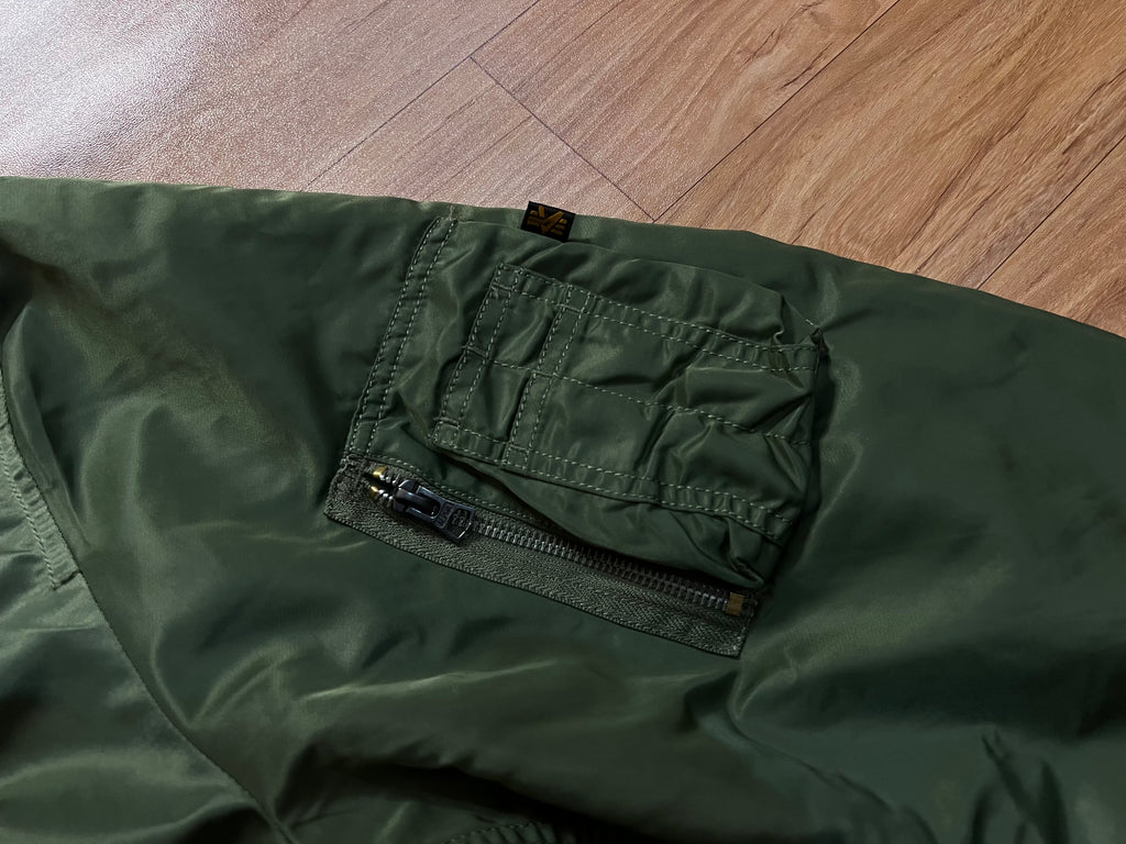 ALPHA INDUSTRIES BOMBER