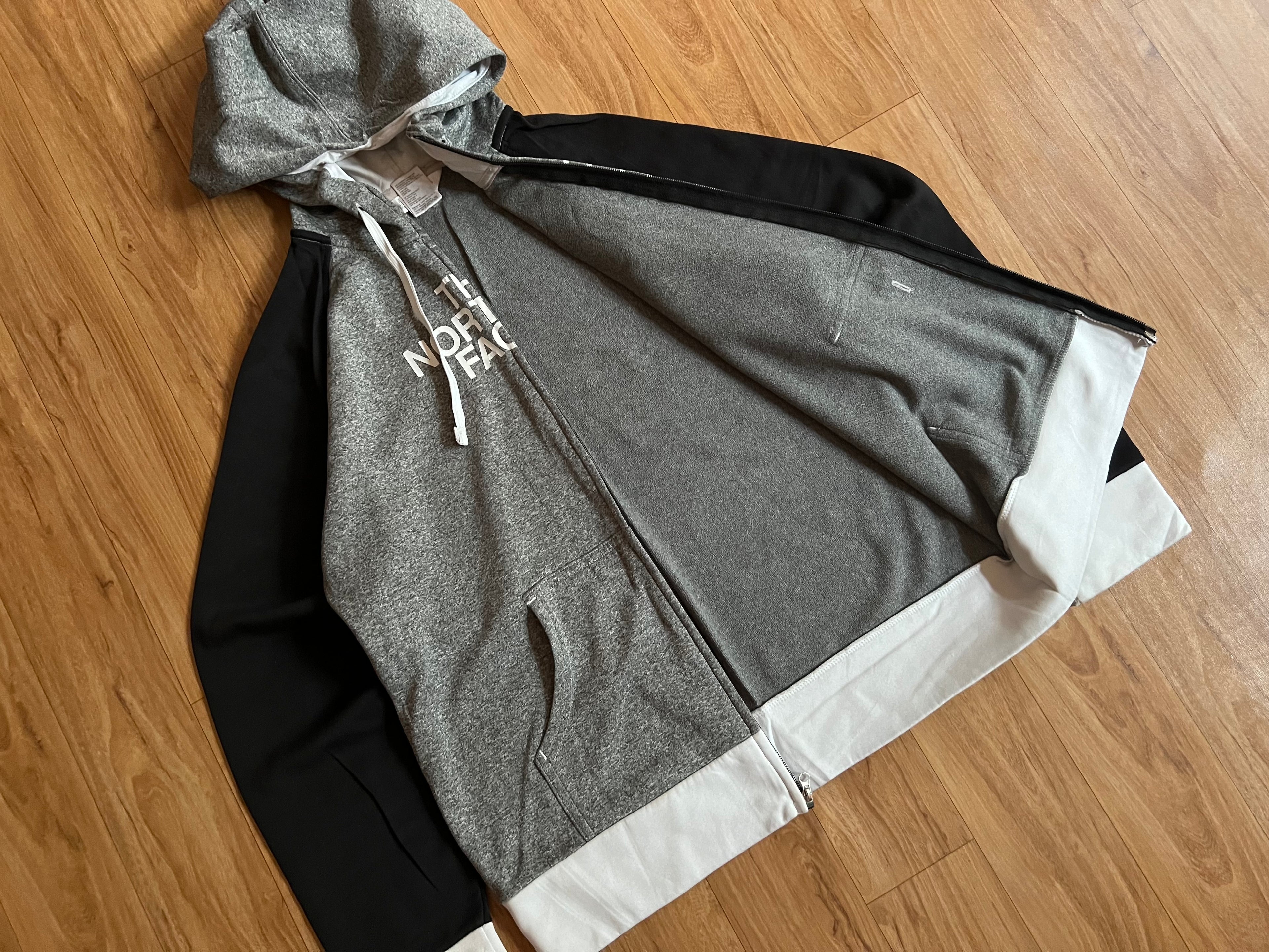 TNF SWEATSHIRT
