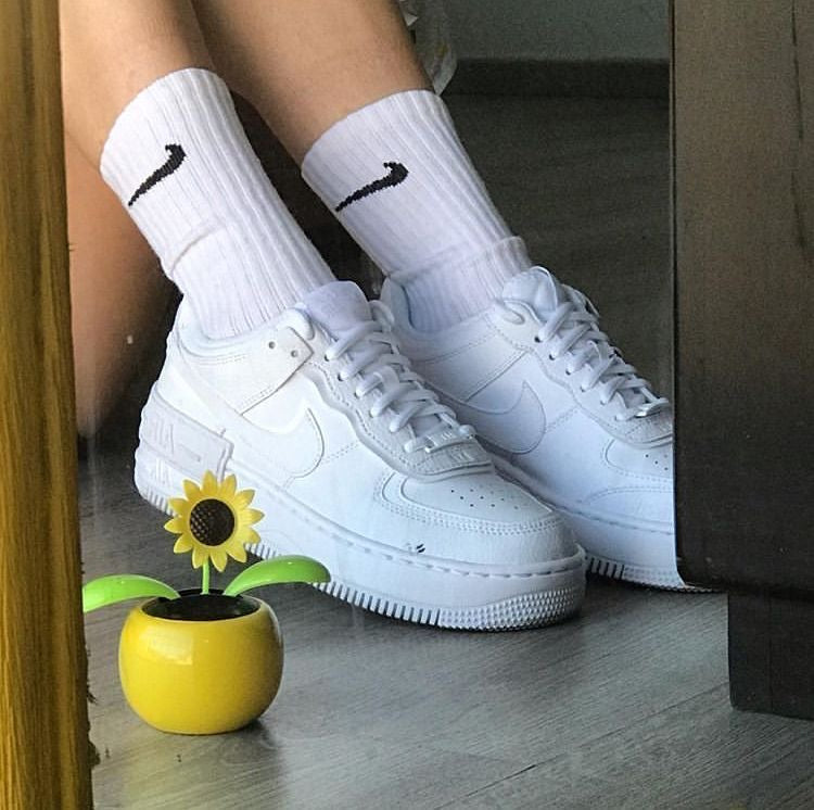 N*KE SOCK